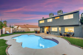Newly Renovated Modern Oasis w Pool Mins to Strip